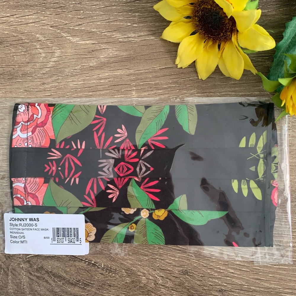 Johnny Was Floral Cotton Face Mask - Picture 1 of 5
